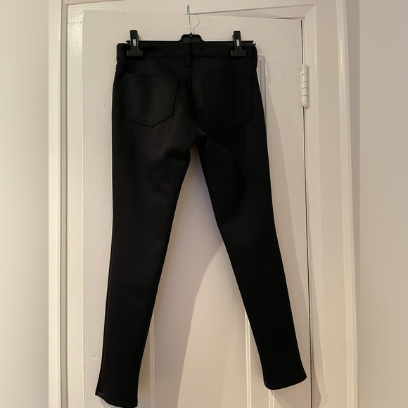 J Brand Super Skinny Odyssey Black Solid Cropped Slacks - Picture 2 of 8